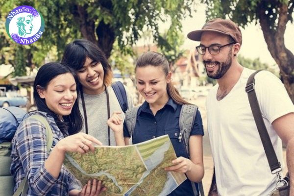 Hướng dẫn viên du lịch quốc tế kỹ năng trình độ bậc 4 cần phải có năng lực cơ bản nào theo tiêu chuẩn kỹ năng nghề quốc gia? Năng lực vận dụng các kỹ năng giao tiếp cơ bản được ra sao?