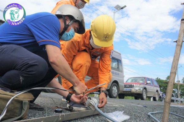 Nguyên nhân gây ra tai nạn điện là gì? Nhân viên điện lực phải bảo vệ an toàn nhà máy phát điện theo yêu cầu chung như thế nào?