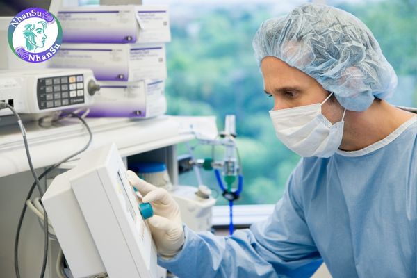 Trưởng khoa gây mê hồi sức có nhiệm vụ và quyền hạn như thế nào?