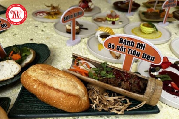 Lễ hội bánh mì ở Việt Nam diễn ra khi nào? Nhân viên lễ tân khi tham gia lễ hội bánh mì ở Việt Nam cần có trách nhiệm như thế nào?