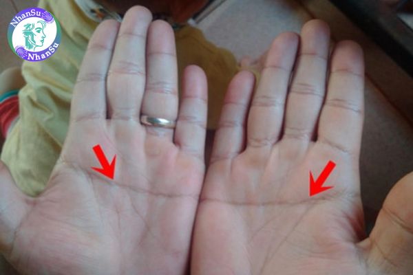Bàn tay chữ Nhất là gì? Người có bàn tay chữ Nhất trong công việc ra sao?