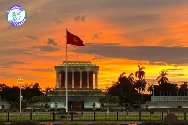 Lăng Chủ tịch Hồ Chí Minh tại Quảng trường Ba Đình 