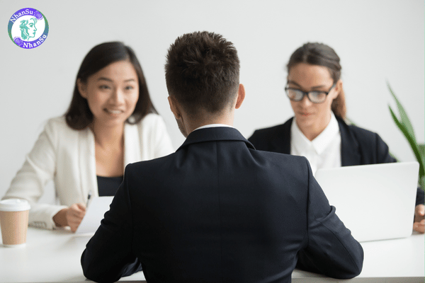 Nhân sự tư vấn phát triển nghề nghiệp